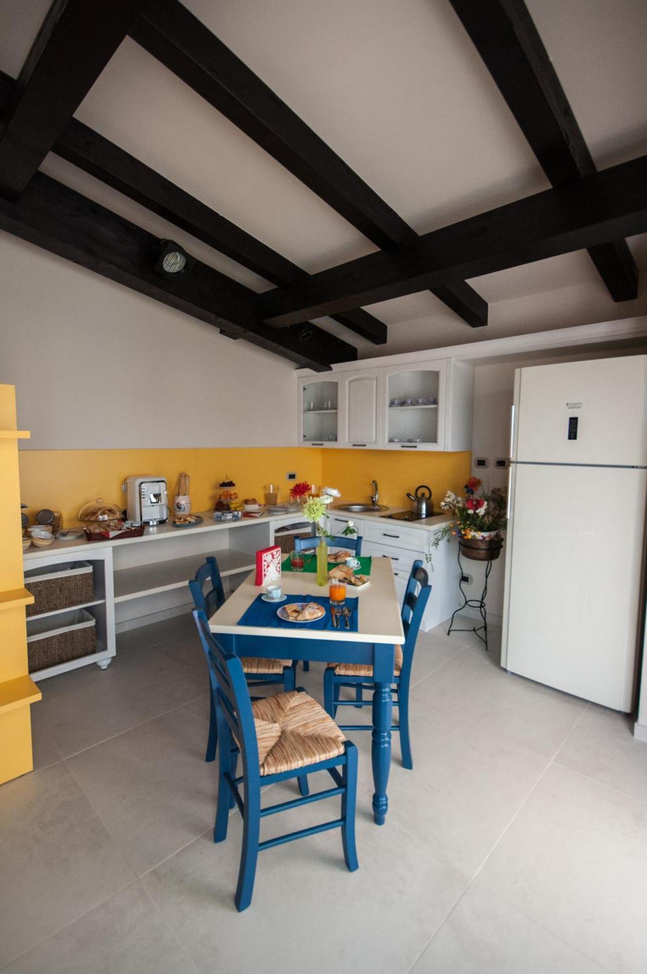 B&B I Fiori Del Mare 아그로폴리 외부 사진
