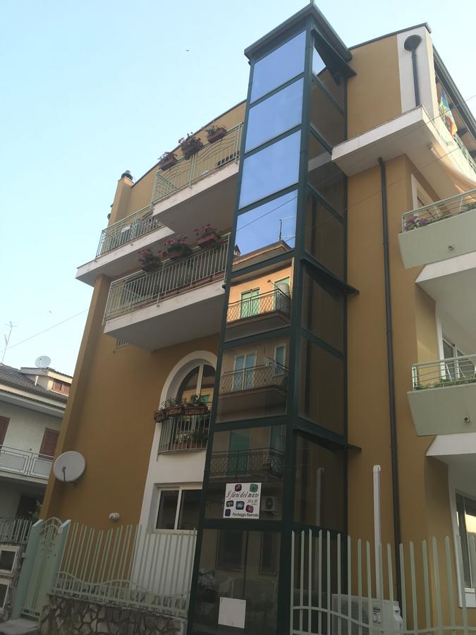 B&B I Fiori Del Mare 아그로폴리 외부 사진