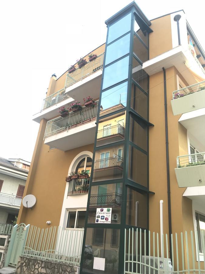 B&B I Fiori Del Mare 아그로폴리 외부 사진